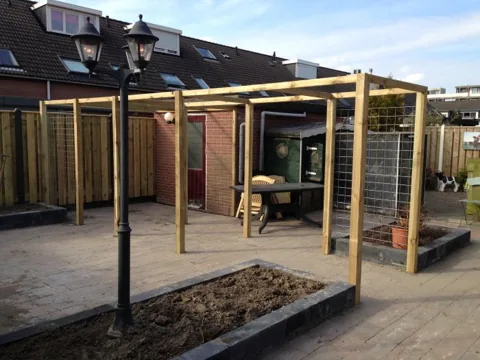 Tuinproject van Hovenier Klavertje 4: aanleg en bestrating