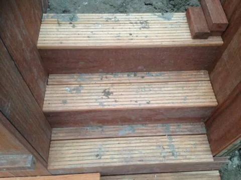 Tuinproject van Hovenier Klavertje 4: houtwerk en vlonders